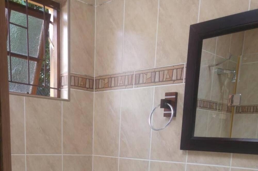 Maple Guest House Pretoria Bagian luar foto